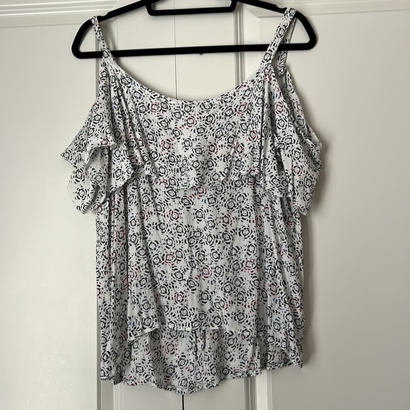 Denver Hayes rayon off the shoulder top - Picture 3 of 4